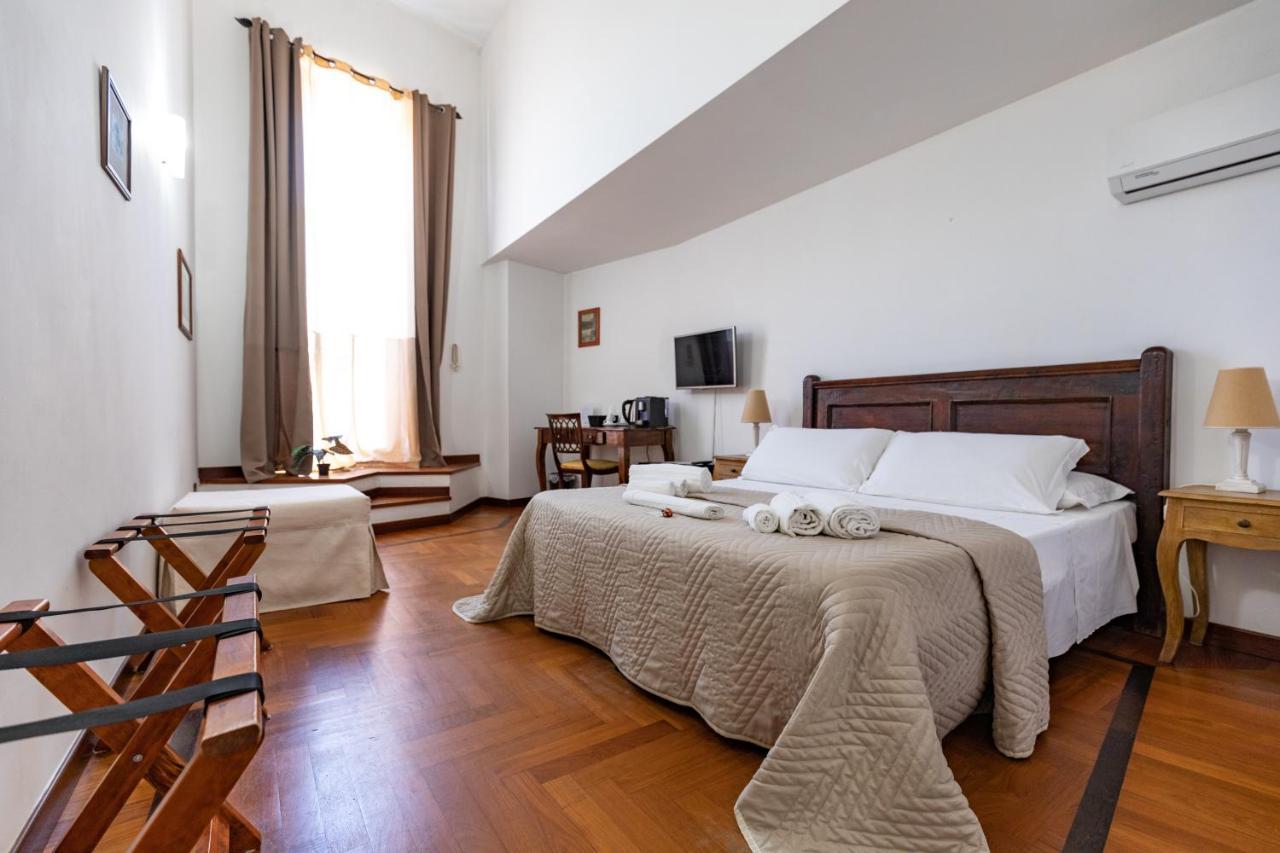 Double Room,1293100918:JPEG